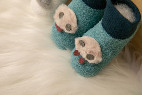 設圖藍色學步襪童鞋兒童用品攝影圖 海報設計 下載請至來源處