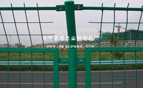 安平縣啟元金屬制品廠(chǎng) 專(zhuān)業(yè)供應(yīng)高品質(zhì)金屬鏈條及其他金屬制品，精準(zhǔn)對(duì)接錢(qián)眼商機(jī)分類(lèi)